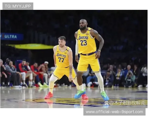 湖人队迎来关键胜利，士气振奋，湖人队v