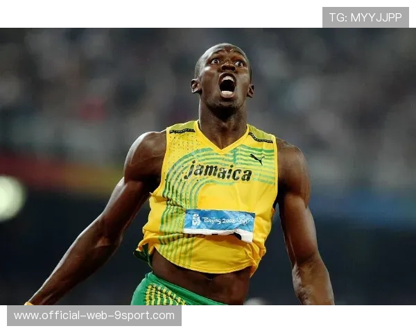 高光时刻：运动员在赛场上的“爆发力”瞬间